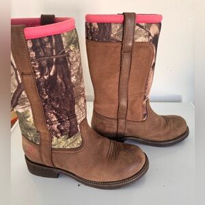 Arita hunting/camping boots